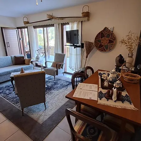 Mountain View 2br House With Garden & Free Parking Ioannis Ylation Saranti * Nikósie