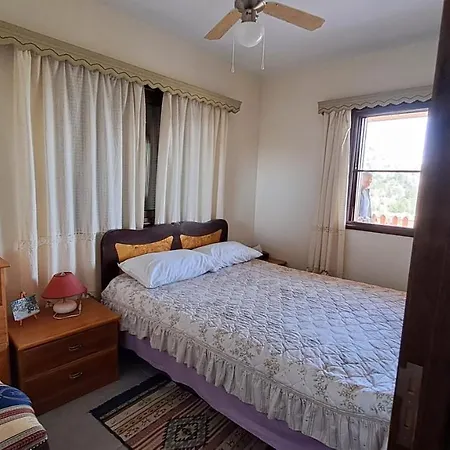 Mountain View 2br House With Garden & Free Parking Ioannis Ylation Saranti Nyaraló