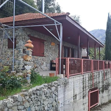 Mountain View 2br House With Garden & Free Parking Ioannis Ylation Saranti Feriehus