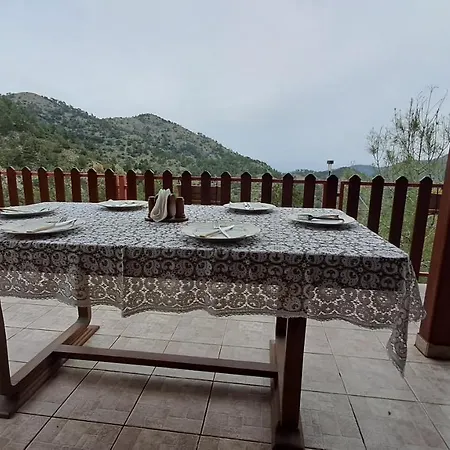 Mountain View 2br House With Garden & Free Parking Ioannis Ylation Saranti Feriehus