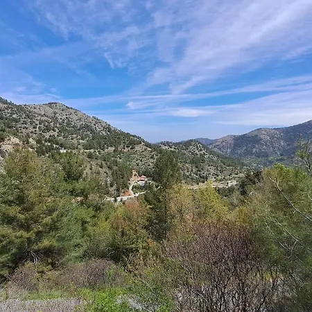 Nyaraló Mountain View 2br House With Garden & Free Parking Ioannis Ylation Saranti *