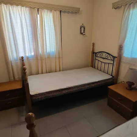 Mountain View 2br House With Garden & Free Parking Ioannis Ylation Saranti Feriehus Nicosia