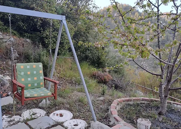 Mountain View 2br House With Garden & Free Parking Ioannis Ylation Saranti * 尼科西亚