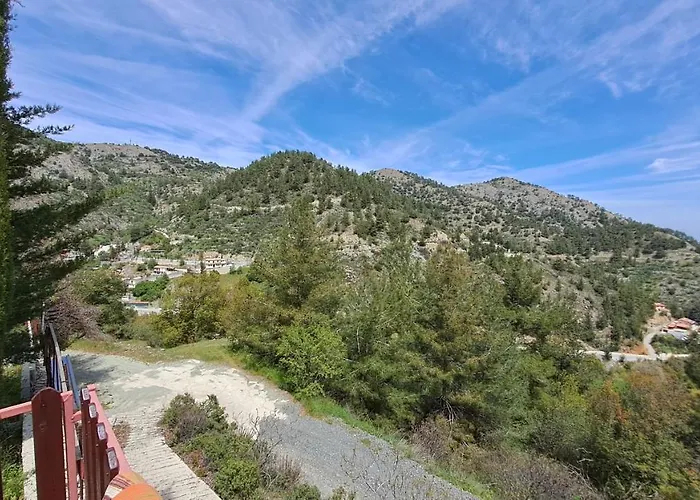 Mountain View 2br House With Garden & Free Parking Ioannis Ylation Saranti *