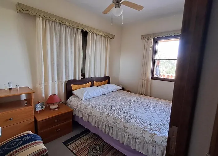 Mountain View 2br House With Garden & Free Parking Ioannis Ylation Saranti 度假居