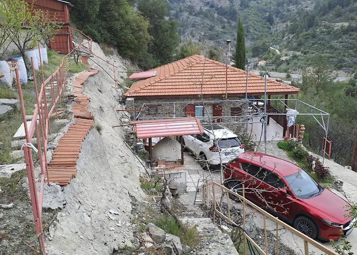 Mountain View 2br House With Garden & Free Parking Ioannis Ylation Saranti 度假居 *