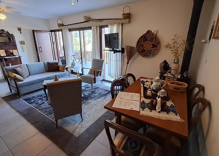 Mountain View 2br House With Garden & Free Parking Ioannis Ylation Saranti * Λευκωσία